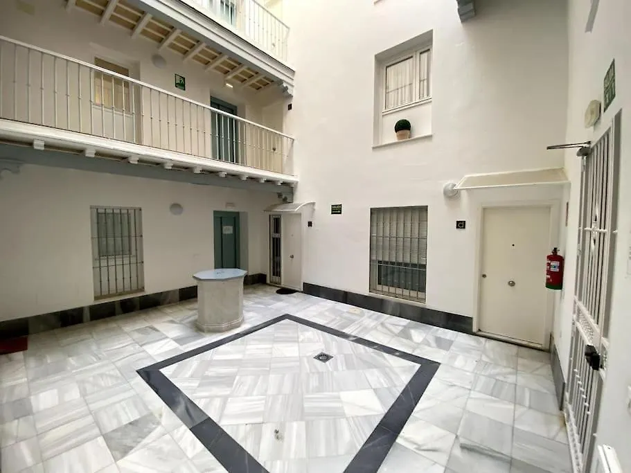Appartamento Moderno Duplex En La Tacita De Plata Cadice 0*,  Spagna