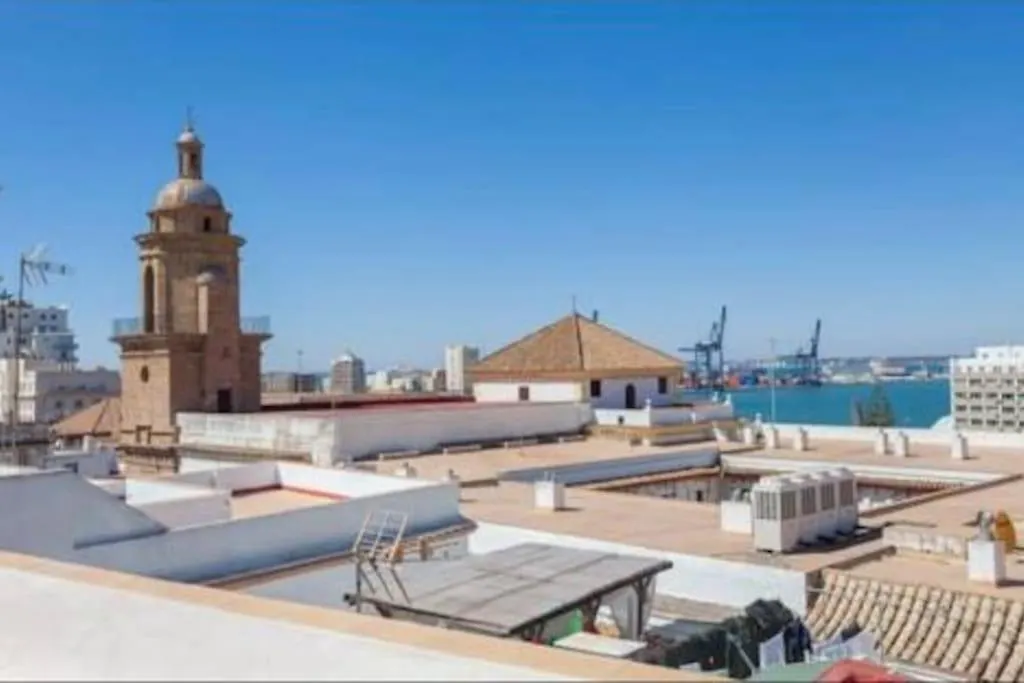 Appartamento Moderno Duplex En La Tacita De Plata Cadice